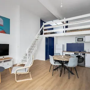 Appartement Duplex Au Calme A Deux Pas Du Centre-ville Avec Parking Privatif Et Terrasse, Brest